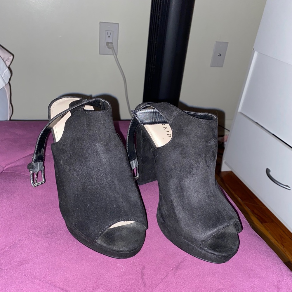 Black heels